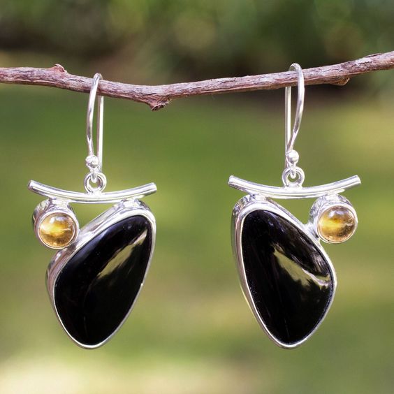 Juana® | Vintage Dark Stone Silver Earrings