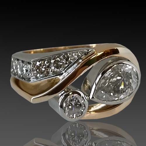 Eliana® | Vintage Zirconia Gold & Silver Irregular Ring