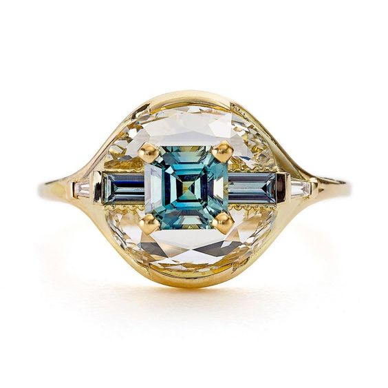 Henrietta® | Vintage Blue Zirconia Eye Gold Ring