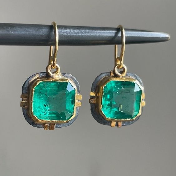 Estela® | Vintage Turquoise Glass Square Earrings