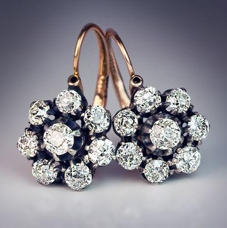 Jenni® | Vintage Rounded Bright Flower Earrings