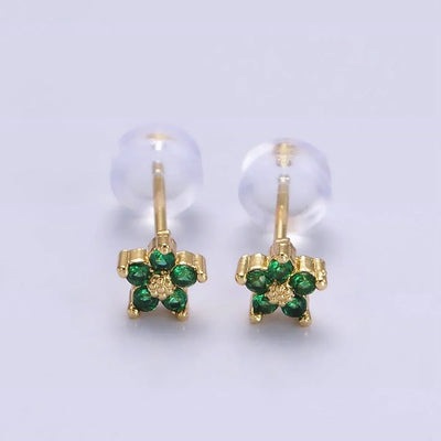 Ágata® | Dainty Flower Stud Earrings