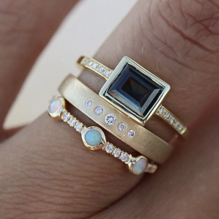Natalia® | Vintage Elegant Blue Zirconia Ring Set