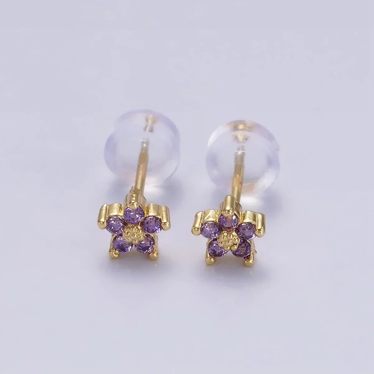 Ágata® | Dainty Flower Stud Earrings