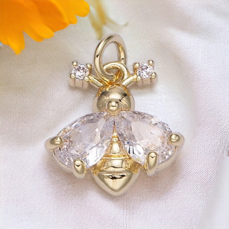 Valentina® | Melissa Dainty Bee Necklace