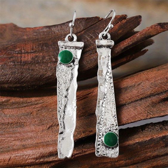 Natalia® | Vintage Rectangular Green Silver Earrings