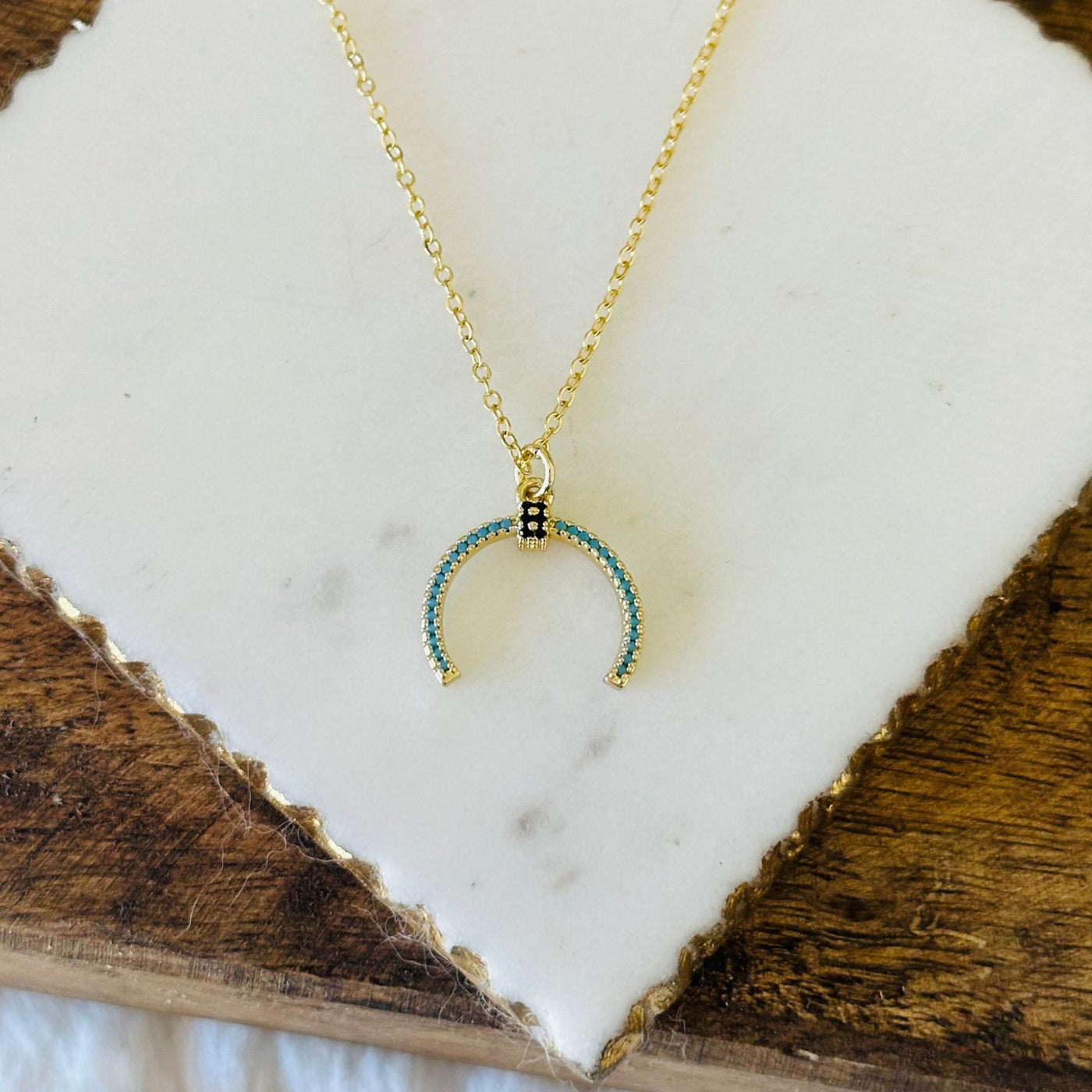 Safiro® | Elda Turquoise Horn Necklace