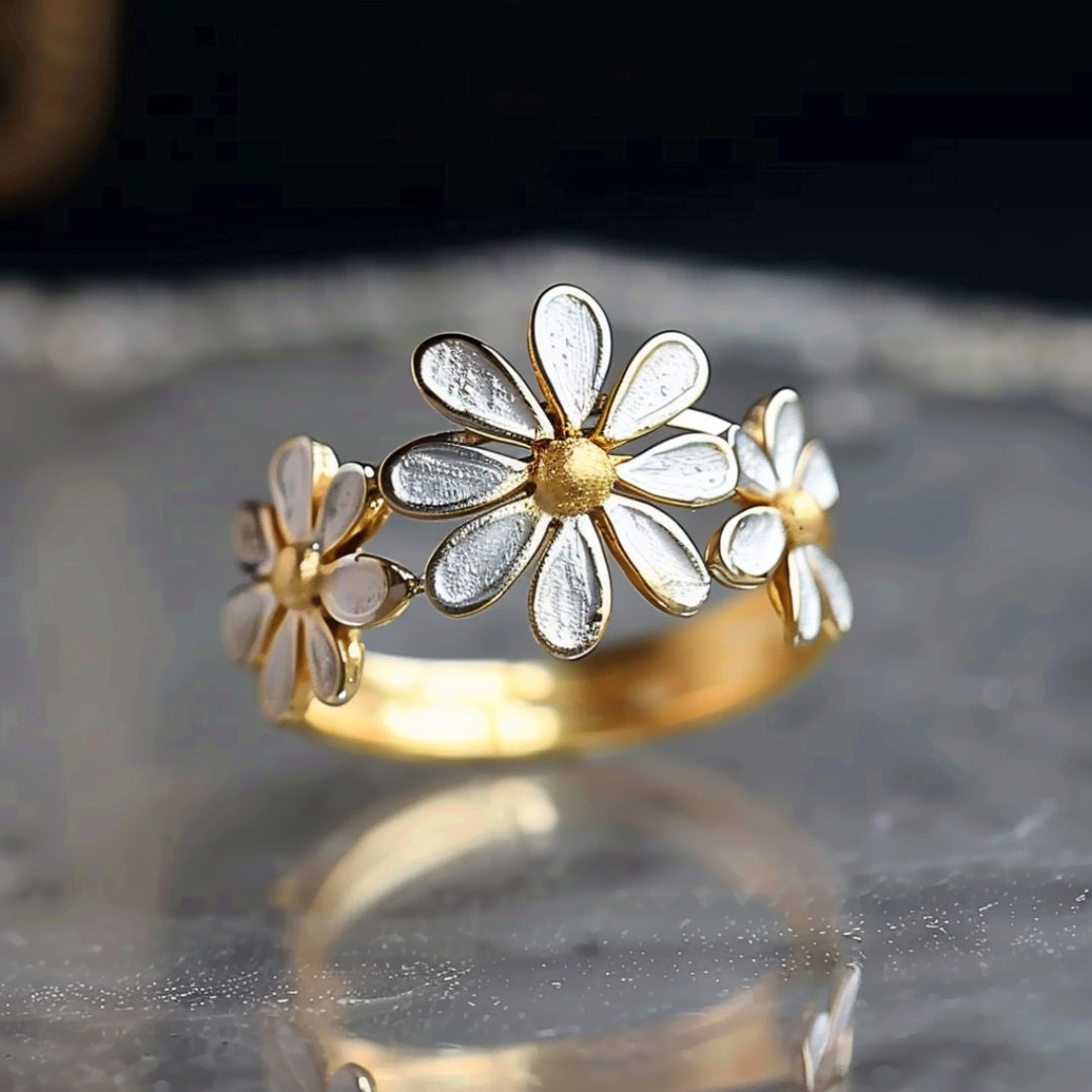 Amatista® | Daisy Gold Ring