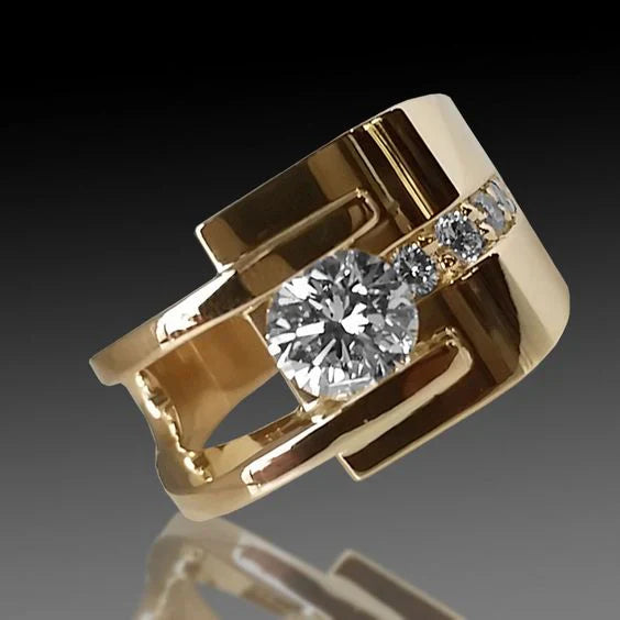 Carla® | Vintage Golden Irregular Zirconia Ring