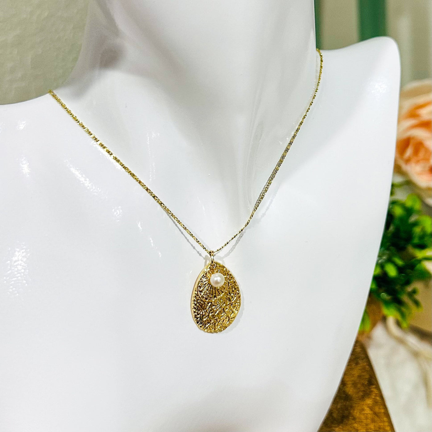 Tamara® | Marina Teardrop Pearl Necklace