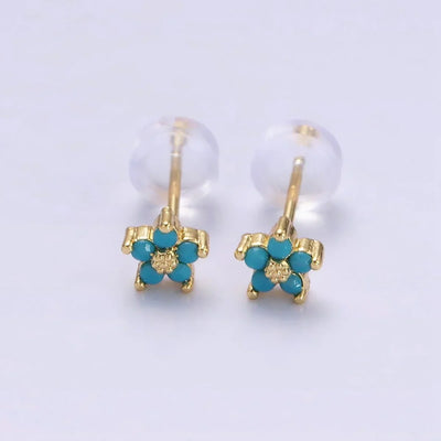 Ágata® | Dainty Flower Stud Earrings