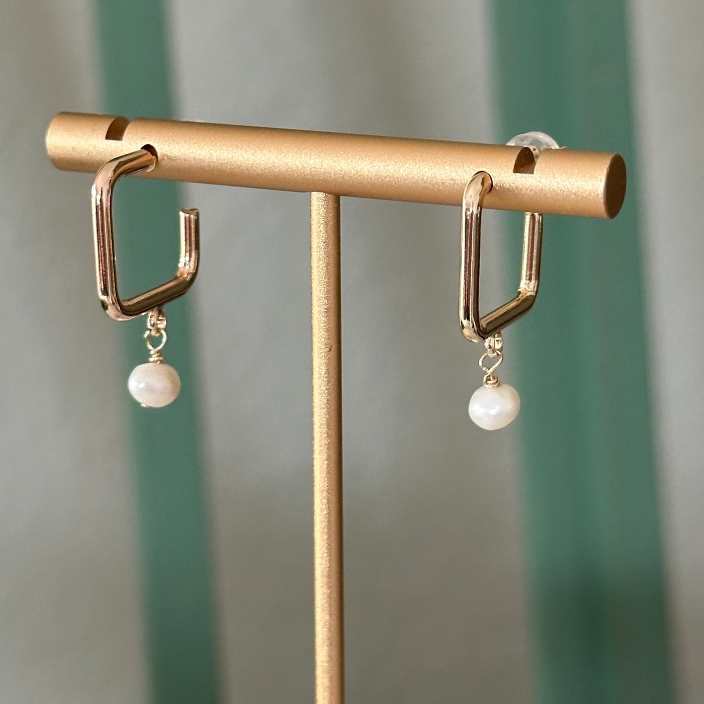 Bijou® | Dalila Square Hoop Pearl Earrings