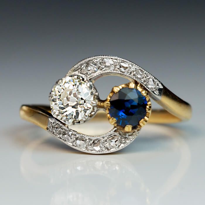 Julia® | Vintage Wavy Blue & White Zirconia Gold Ring