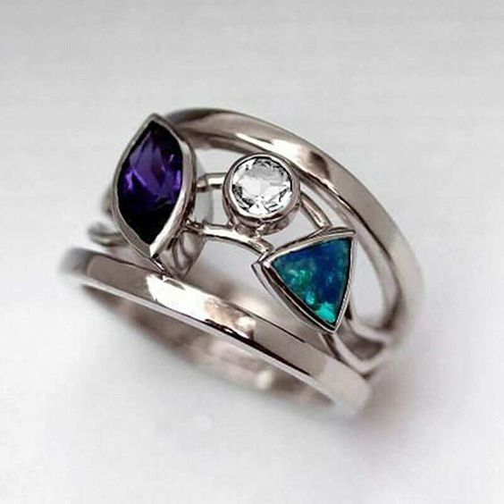 Star® | Vintage Blue Crystals Silver Hollow Ring
