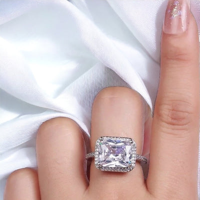 Nayeli® | Giulia WGF Solitaire Ring