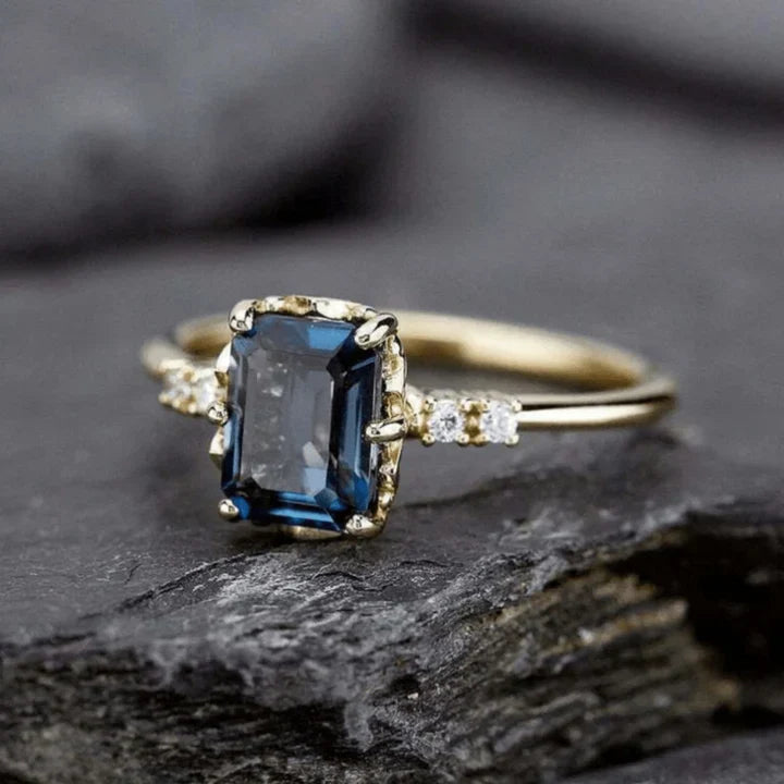 Rowan® | Vintage Blue Crystal Gold Ring