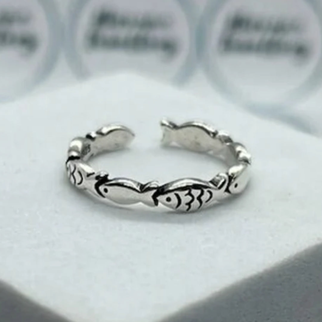 Cristina® | Vintage Silver Fish Ring