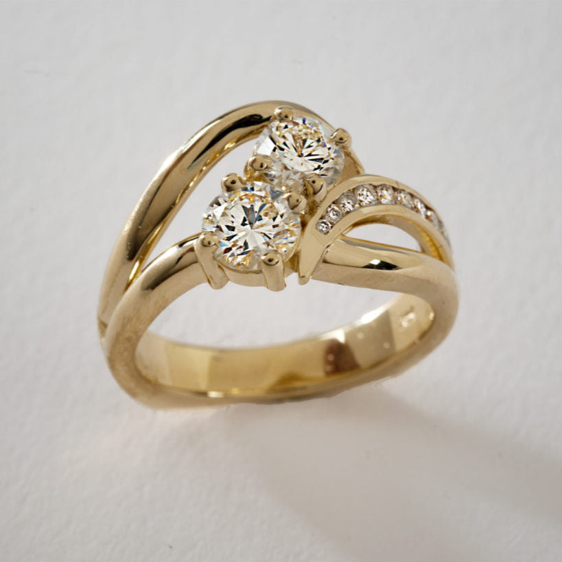 Sabrina® | Vintage Irregular Brilliance Gold Ring