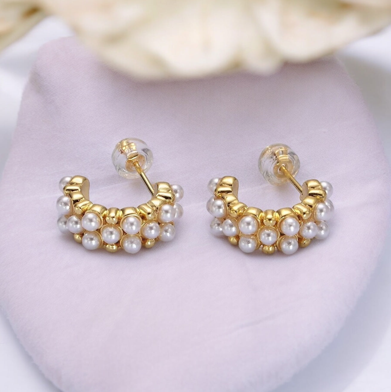 Yoselin® | Sabrina Pearl Lined Hoop Earrings