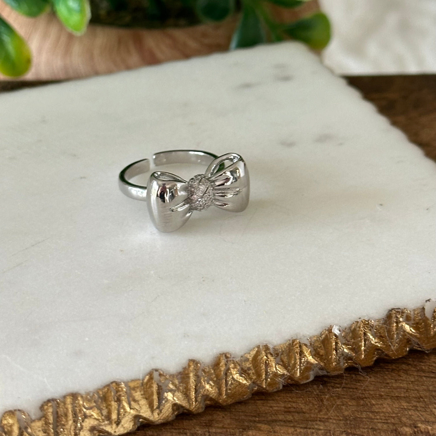 Elisa® | Nora Puffed Ribbon Bow Ring  Gold or Silver