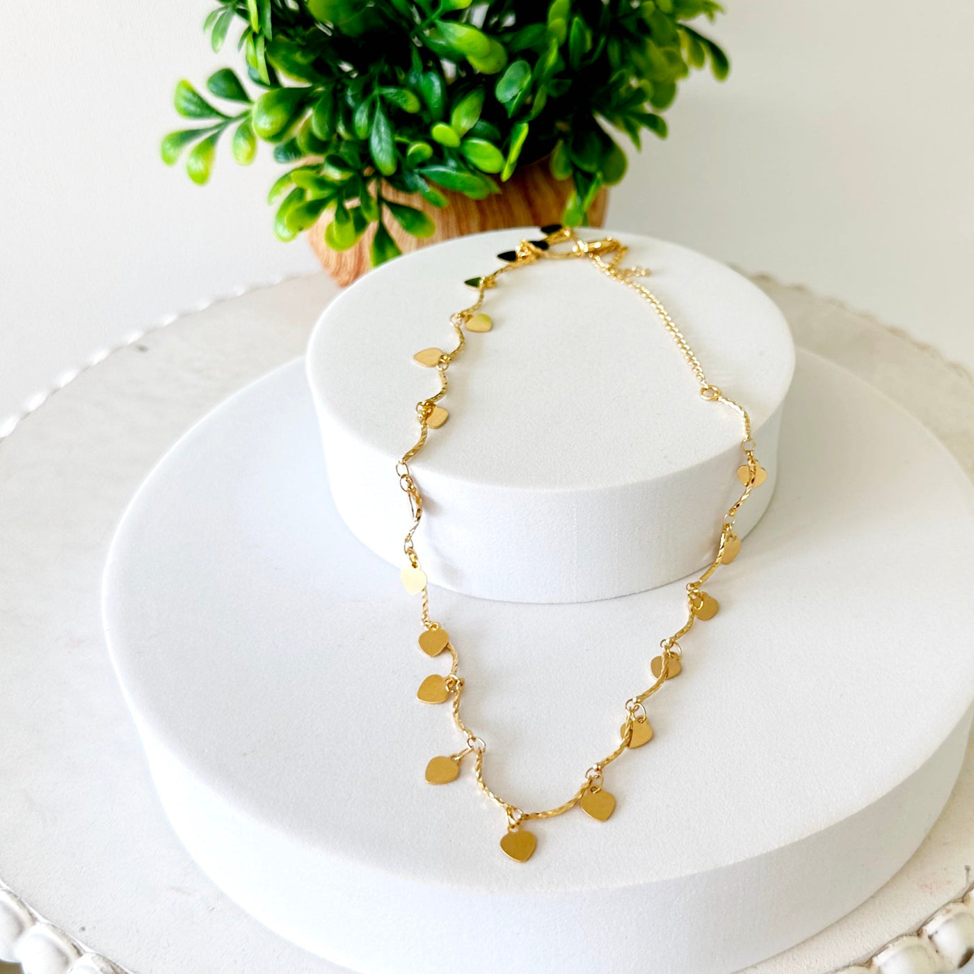 Valeria® | Melita Dangle Heart Choker Necklace