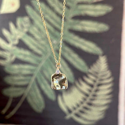 Dulce® | Elsa Hammered Square Pendant Necklace