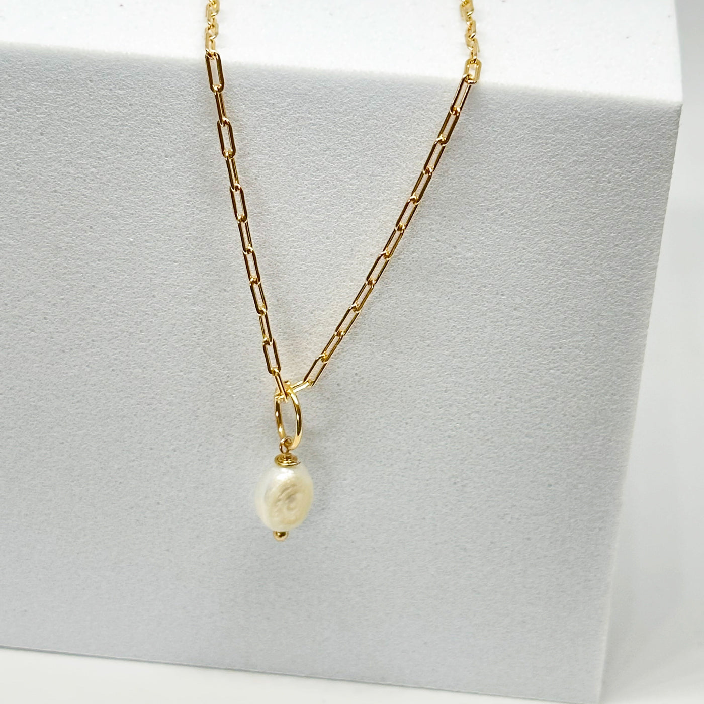 Genoveva® | Oriana Pearl Necklace