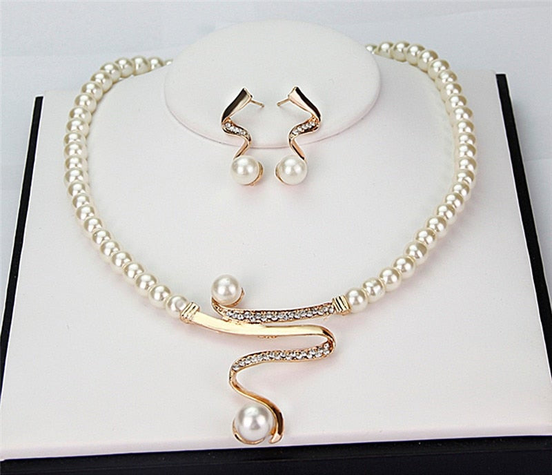 Cristina® | Natural Pearl Necklace + Earrings Set