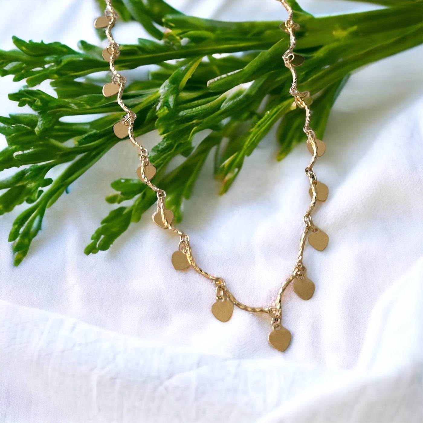 Valeria® | Melita Dangle Heart Choker Necklace