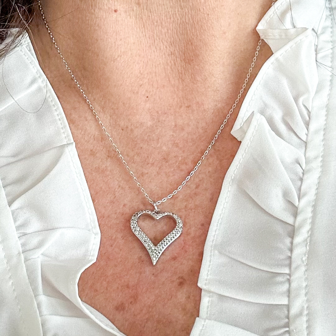Ester® | Silvia Dainty Heart Necklace