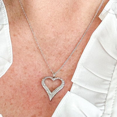 Ester® | Silvia Dainty Heart Necklace