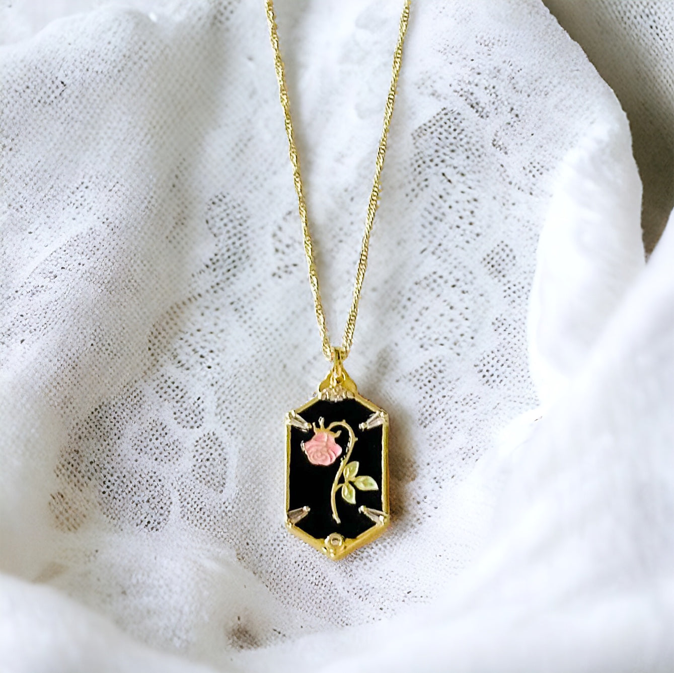 Ximena® | Rossina Wilted Rose Necklace