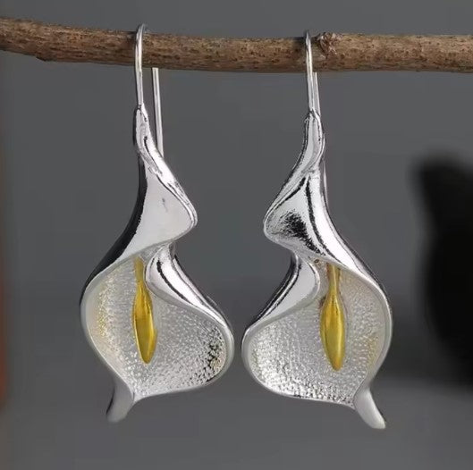 Thalia® | Silver Blooming Flower Earrings