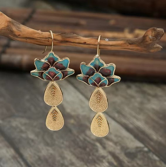 Cinthia® | Vintage Flower Green Stone Dangle Earrings