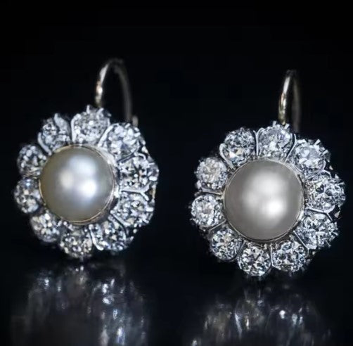 Andrómeda® | Silver Vintage Pearl Earrings