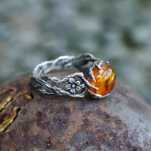 Alba® | Vintage Stone Flower Ring
