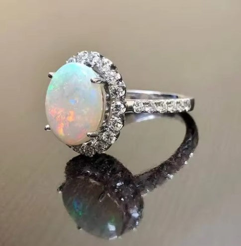 Petra® | Vintage Crystal Inlaid White Stones Ring
