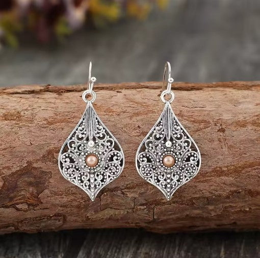 Mónica® | Vintage Carving Hollow Spiral Pattern Dangle Earrings