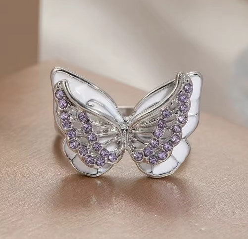 Viviana® | Vintage Exquisite Hollow Butterfly Ring