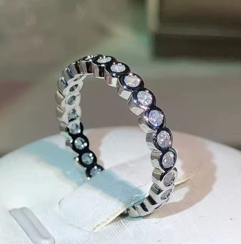 Thalía® | Vintage Exquisite Crystals Silver Ring