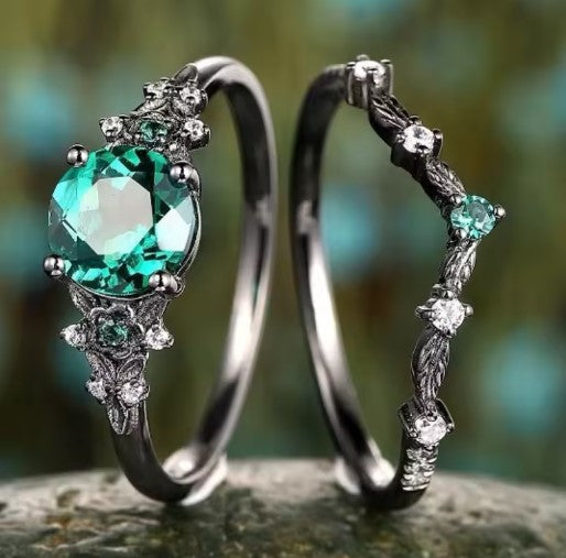 Xara® | Vintage Round Inlaid Green White Stones Ring