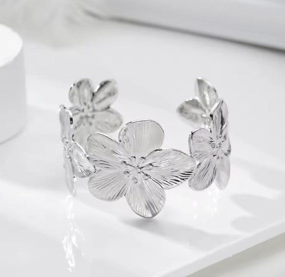 Carmen® | Vintage Butterfly Cuff Silver Bracelet
