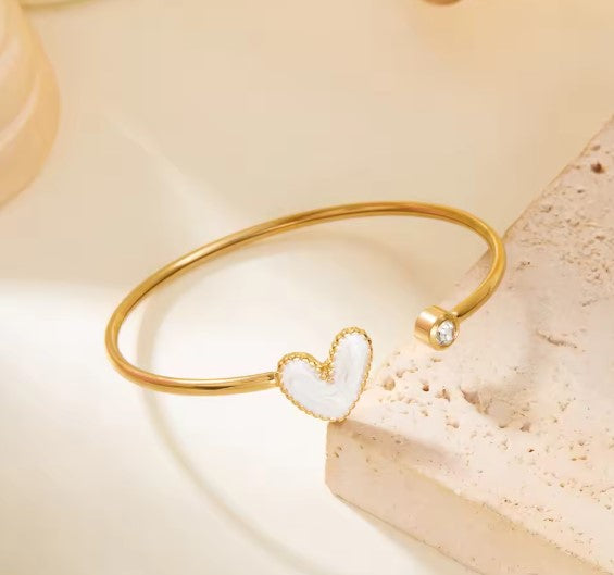 Brigitte® | Exquisite Love Heart Shape Bracelet