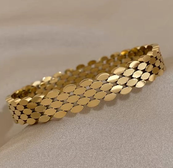 Viviana® | Minimalist Bangle Gold Bracelet