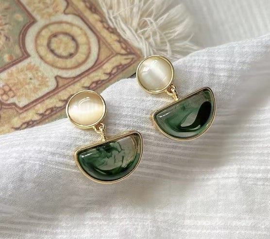 Valeria® | Elegant Green Water Drop Earring