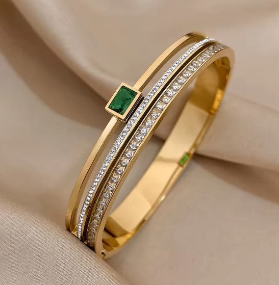 Verónica® | Vintage Green White Rhinestone Cuff Bracelet