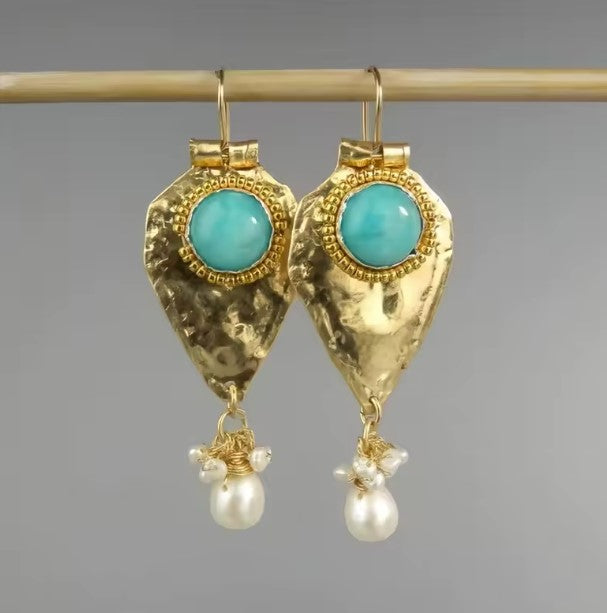 Irene® | Vintage Water Droplet Green Stones Earrings