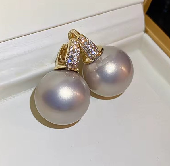 Teresa® | Elegant Crystal Pearl Ball Earrings