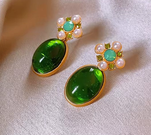 Hilda® | Vintage Water Drop Green Stone Earrings