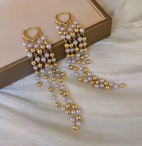 Henrietta® | Vintage Palace Water Drop Pearl Earrings
